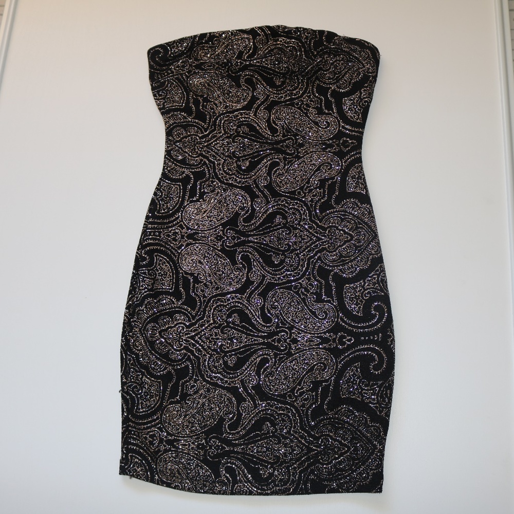 shows your curves!!!